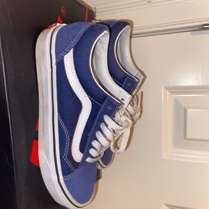 BLUE VANS